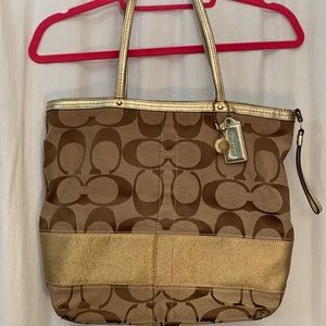 Coach tote